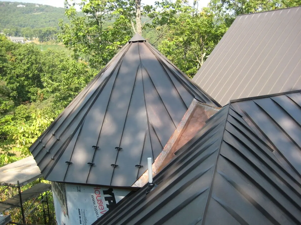 Professional Shingle Replacement & Repair by Craftsman Roofing in Central Point