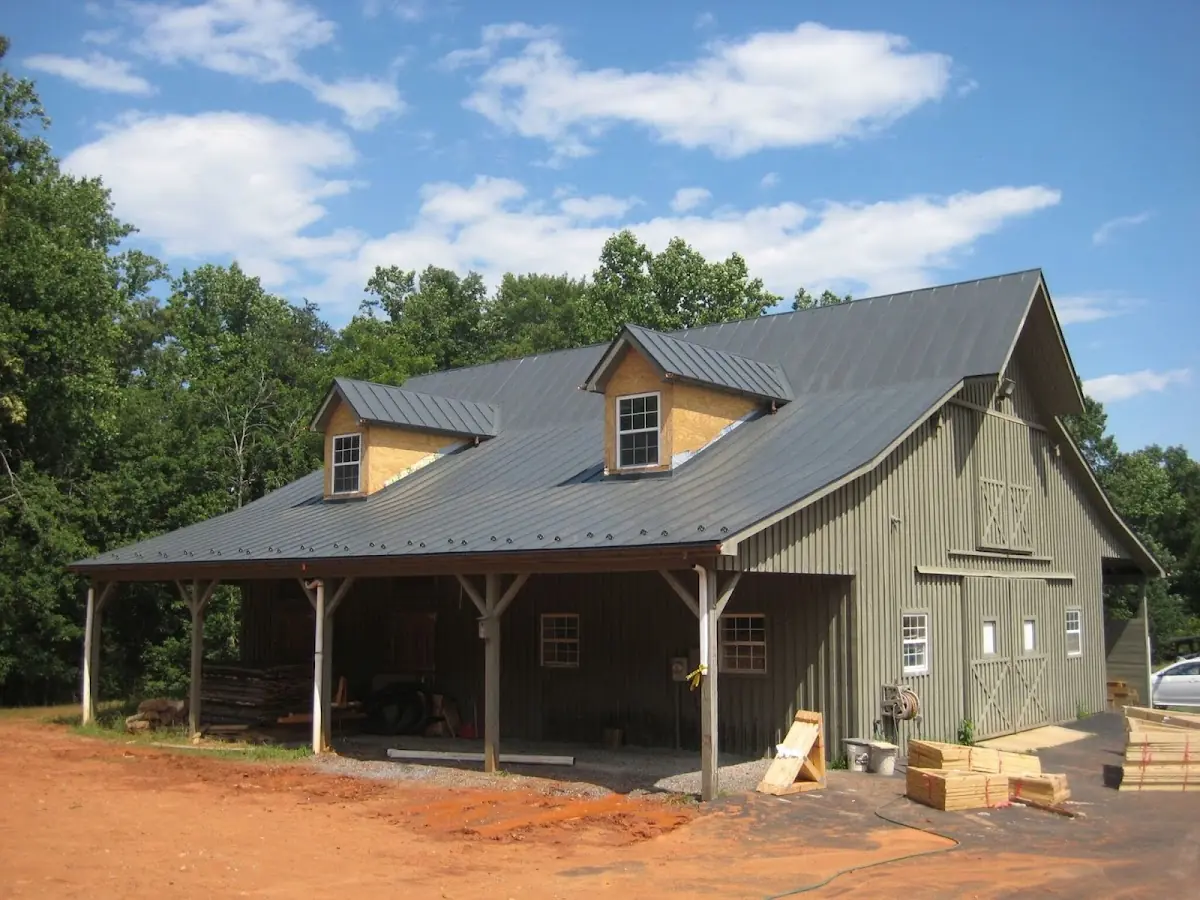 Expert Emergency Roof Leak Repair workmanship in Central Point